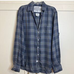 Frank and Eileen “Eileen” Button Down in Flannel size S
Gray Plaid
Retail $258